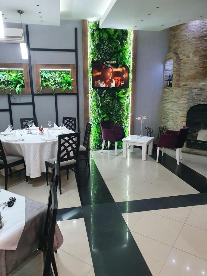 Sunny Hill Garden Bed & Breakfast Stara Pazova Ngoại thất bức ảnh