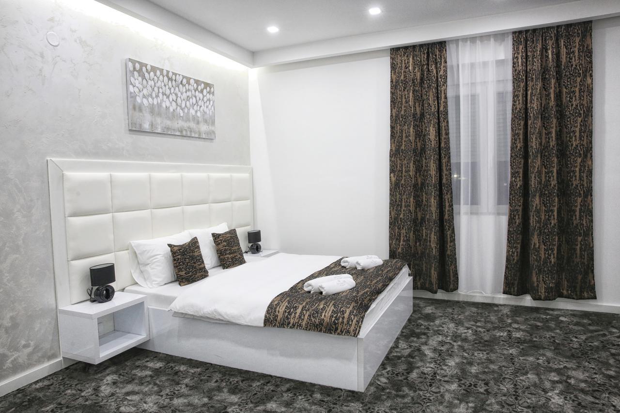 Sunny Hill Garden Bed & Breakfast Stara Pazova Ngoại thất bức ảnh