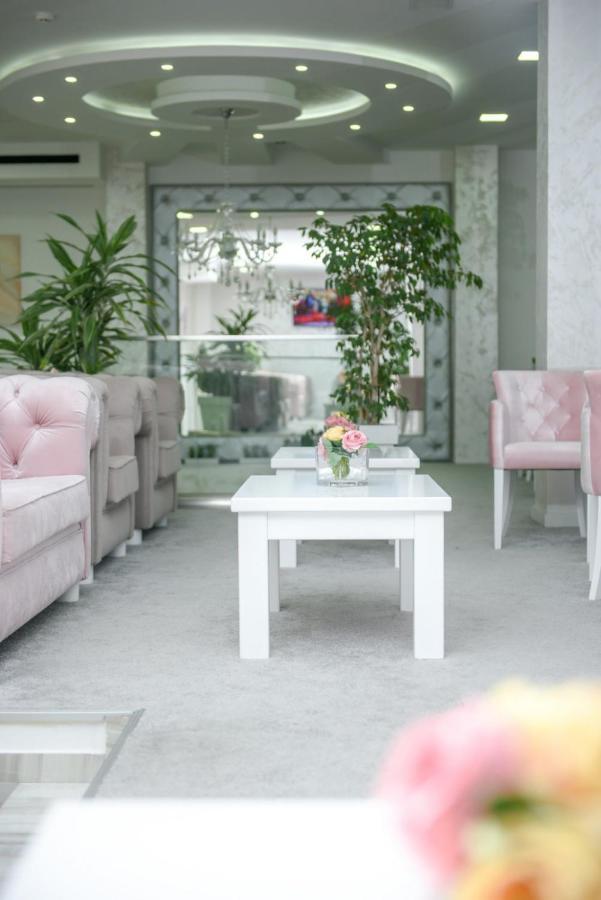 Sunny Hill Garden Bed & Breakfast Stara Pazova Ngoại thất bức ảnh